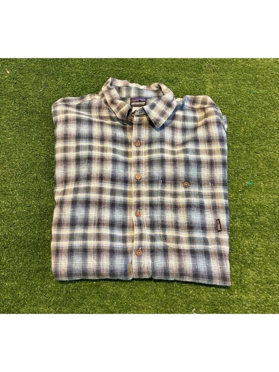 Patagonia Other - Patagonia shirt mens XL blue gray short sleeve plaid hiking outdoor pocktets